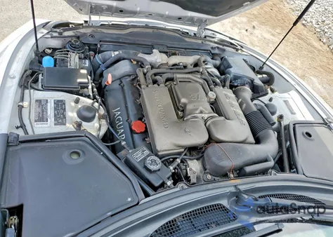 2001 Jaguar Xkr z USA, uszkodzony, nr VIN SAJDA42B71PA16052